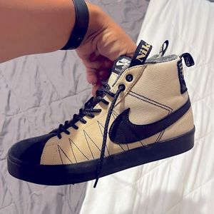 Nike SB mens size 8